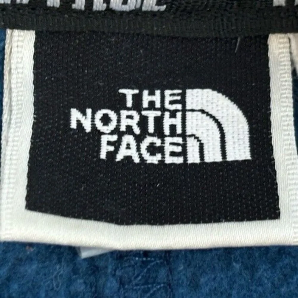 The North Face Men's Small Blue UltraWick Crew‎ Neck Long Sleeve Knit Sweatshirt